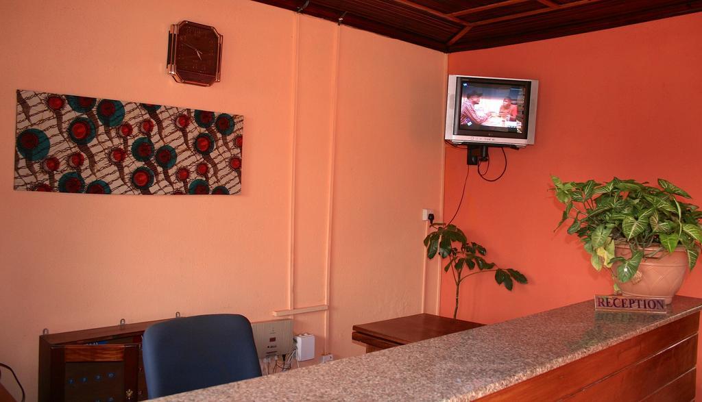 Hotel Acacia Kampala Esterno foto